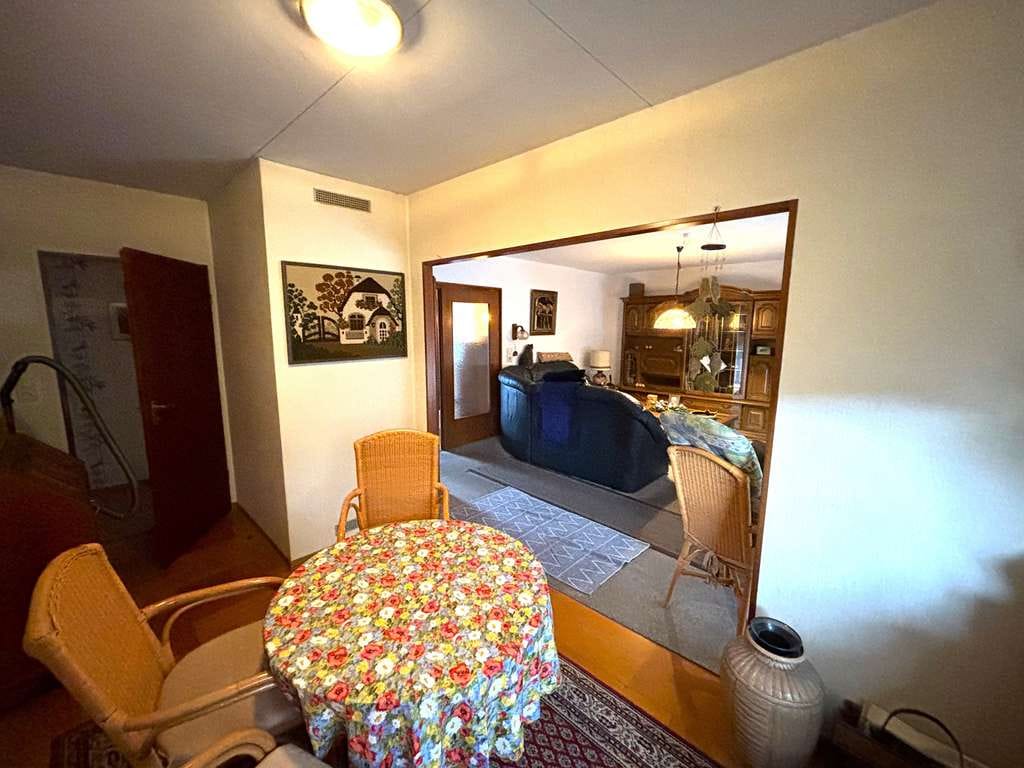 Immobilie in Nienburg/Weser - Gemütliches Einfamilienhaus in ansprechender Wohnlage mit großem Garten, Teich und Garage! - Bild 3