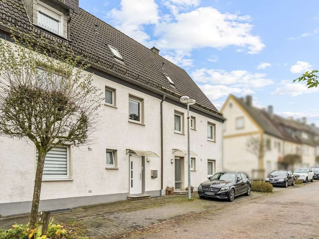 Immobilie in Kierspe - Viel Platz für die Familie – charmantes Reihenmittelhaus mit Garten und 3 Bädern in Kierspe-Füllfeld - Bild 0