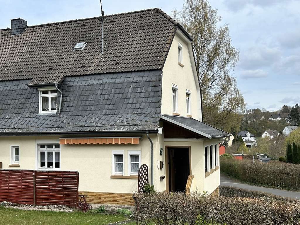 Immobilie in Mittelhof - Wissen - Schönstein, Doppelhaushälfte mit Garten und Garage in ruhiger Lage - Bild 2