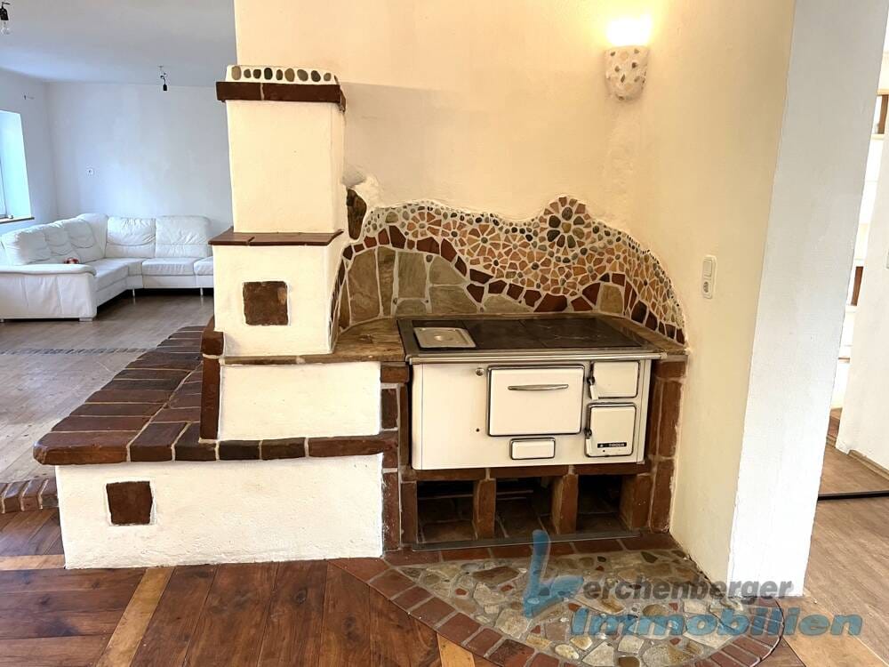 Immobilie in Landau an der Isar - **Zweifamilienhaus in Landau/Isar – Ihr neues Zuhause mit vielseitigen Möglichkeiten** - Bild 3