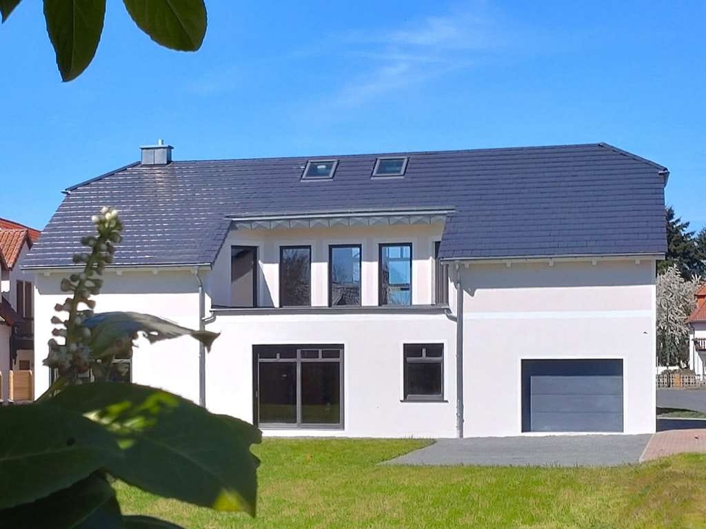 Immobilie in Doberschütz - Einzigartige Gelegenheit + Exklusives Design Massiv Haus + Alu Holz Fenster + Raffstore + Tonziegel - Bild 0