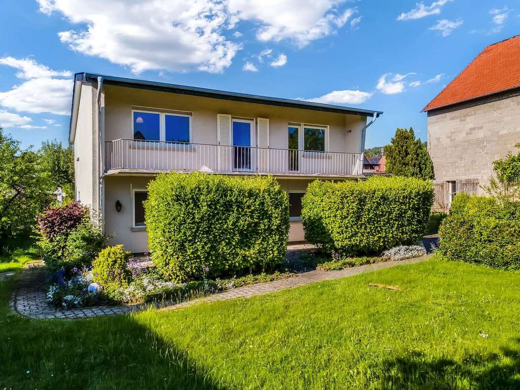 Immobilie in Rabenau - Großzügiges Zuhause für Familien mit Garten, Anbau und Doppelgarage - Bild 1