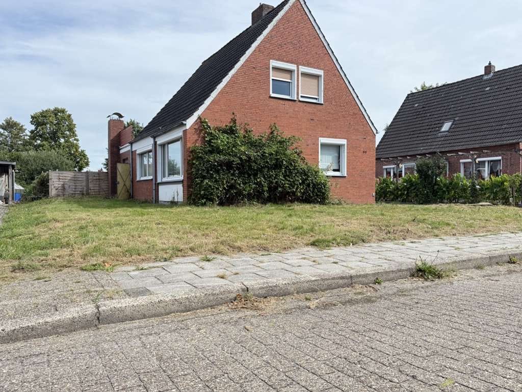 Immobilie in Weener - * Großer Garten * Heizung von 2017 * TOP Lage * Garage * Kaminzimmer * Werkstatt * - Bild 1