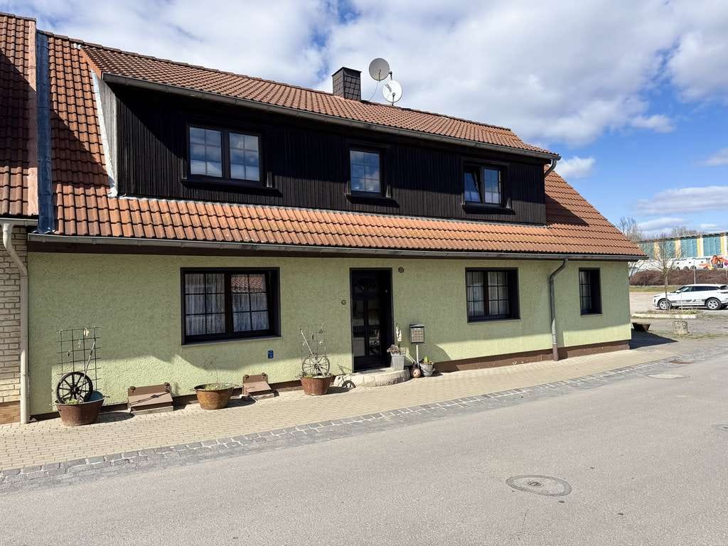 Immobilie in Blankenburg - Großzügiges Wohnen und Vermieten – Gepflegt, Zentral mit Ferienzimmern - Bild 1