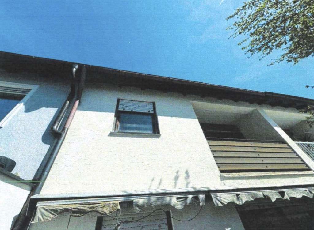 Immobilie in Germering - Sanierungsbedürftige Reihenmittelhaus mit Balkon in Germering - Bieterverfahren - Bild 0