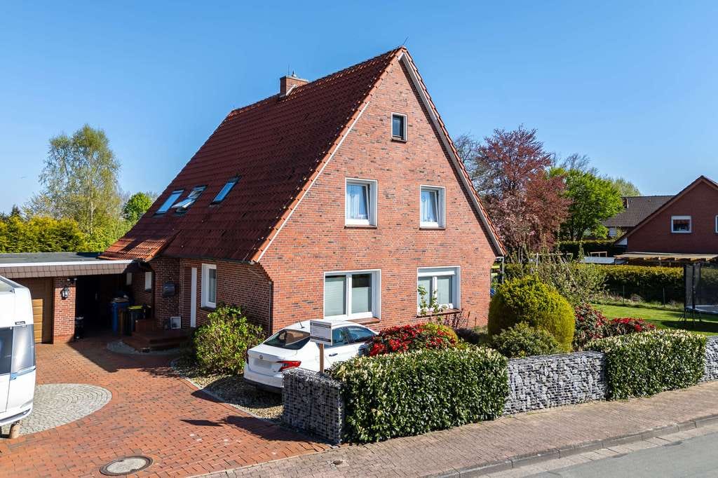 Immobilie in Saterland - Familienfreundliches Einfamilienhaus in ruhiger Wohnsiedlung, Obj. 9738 - Bild 1