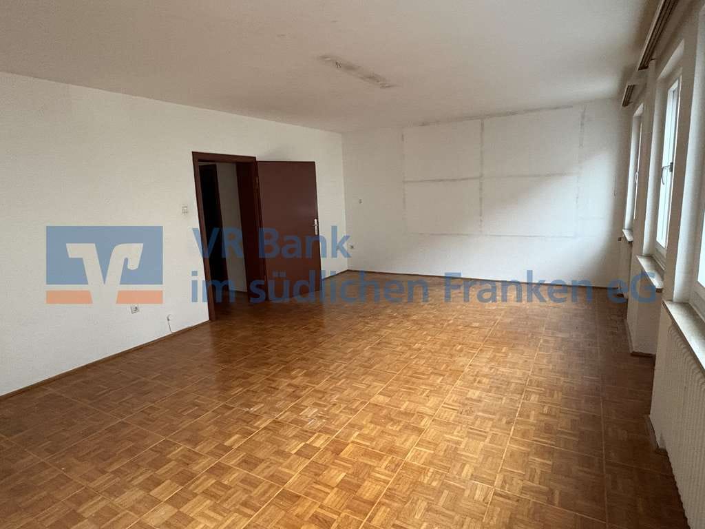 Immobilie in Weißenburg i. Bay. - 4,5 Zimmer Wohnung im Zentrum Weißenburgs - Bild 1