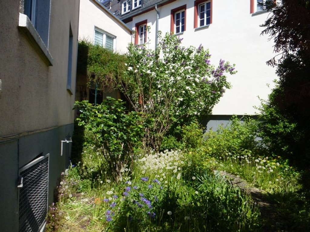 Immobilie in Usingen - Die ideale Kapitalanlage: Zwei vollvermietete Wohnhäuser in der Kernstadt von Usingen - Bild 2