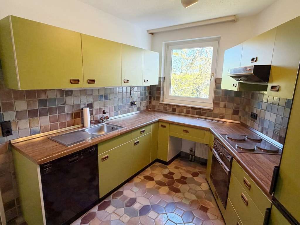 Immobilie in Haan - 4-Zimmer Wohnung in Haan-inkl. zwei Tiefgaragenstellplätze - Bild 2