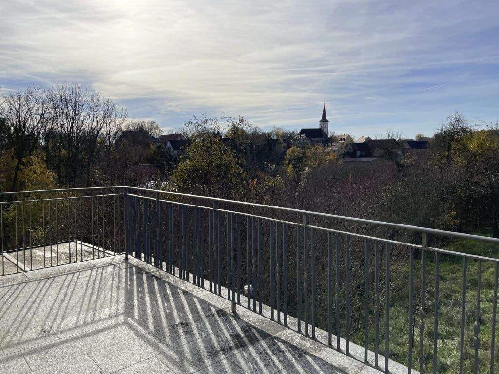 Immobilie in Ippesheim - Wohnhaus mit Nebengebäude u. großem Garten in herrlicher Südhanglage! - Bild 1