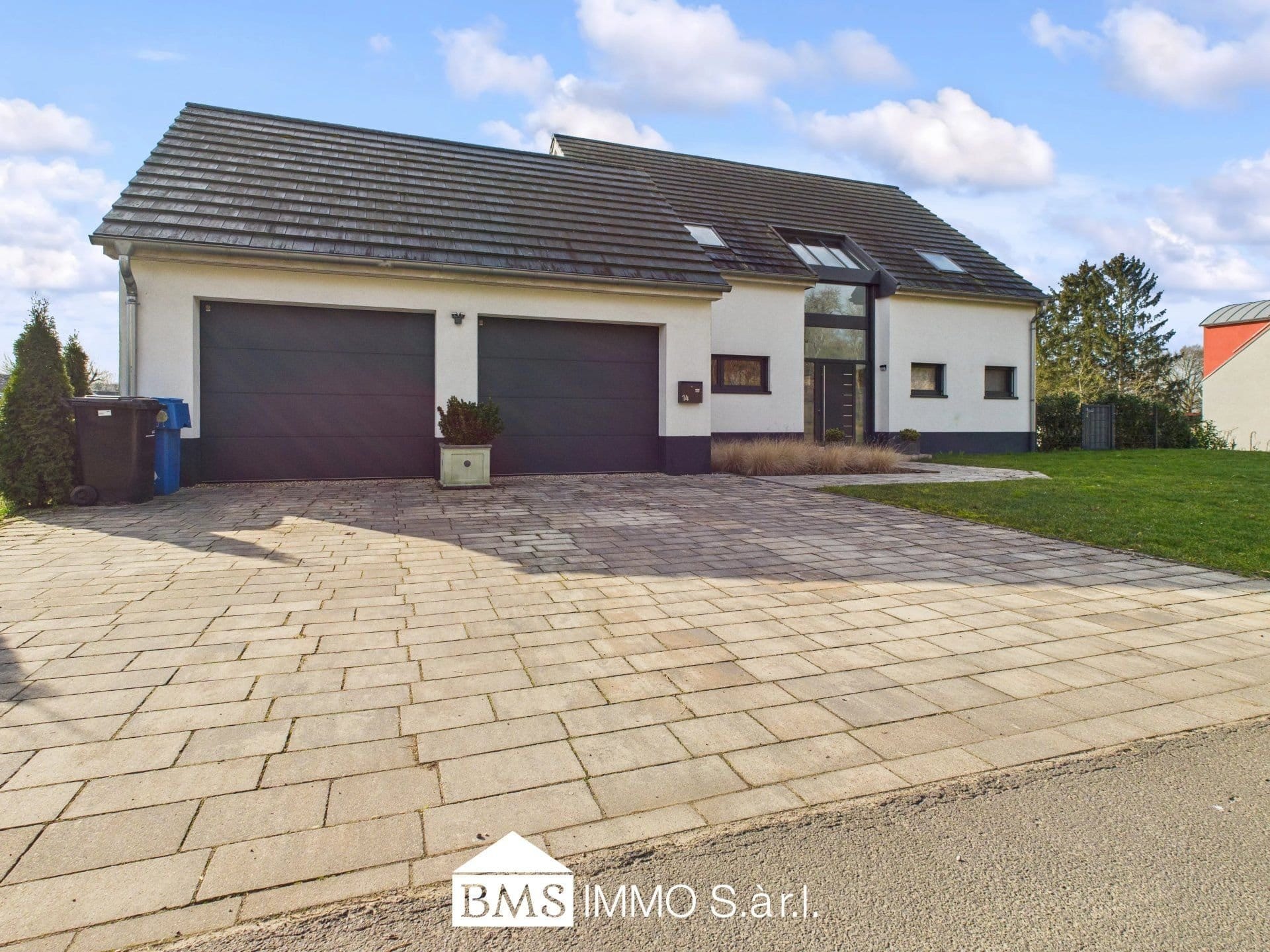 Immobilie in Messerich - Modernes Traumhaus mit großem Grundstück in ruhiger Lage! - Bild 0