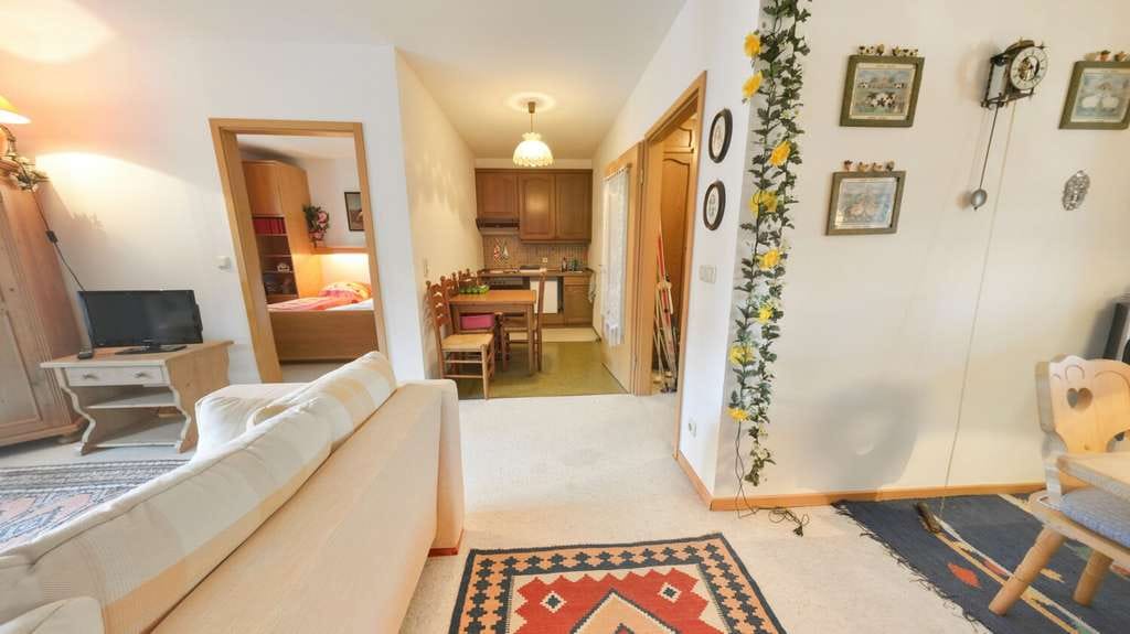 Immobilie in Kochel am See - Gemütliche 2-Zimmer-Ferienwohnung am Walchensee mit Schwimmbad & Badezugang - Bild 4