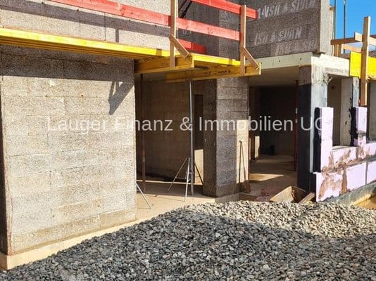Immobilie in Zapfendorf - ++ 2-Zimmer Erdgeschoß mit Terrasse - Wohnanlage Sonnenhof ++
 ++ ökologisch und modern wohnen ++ - Bild 0