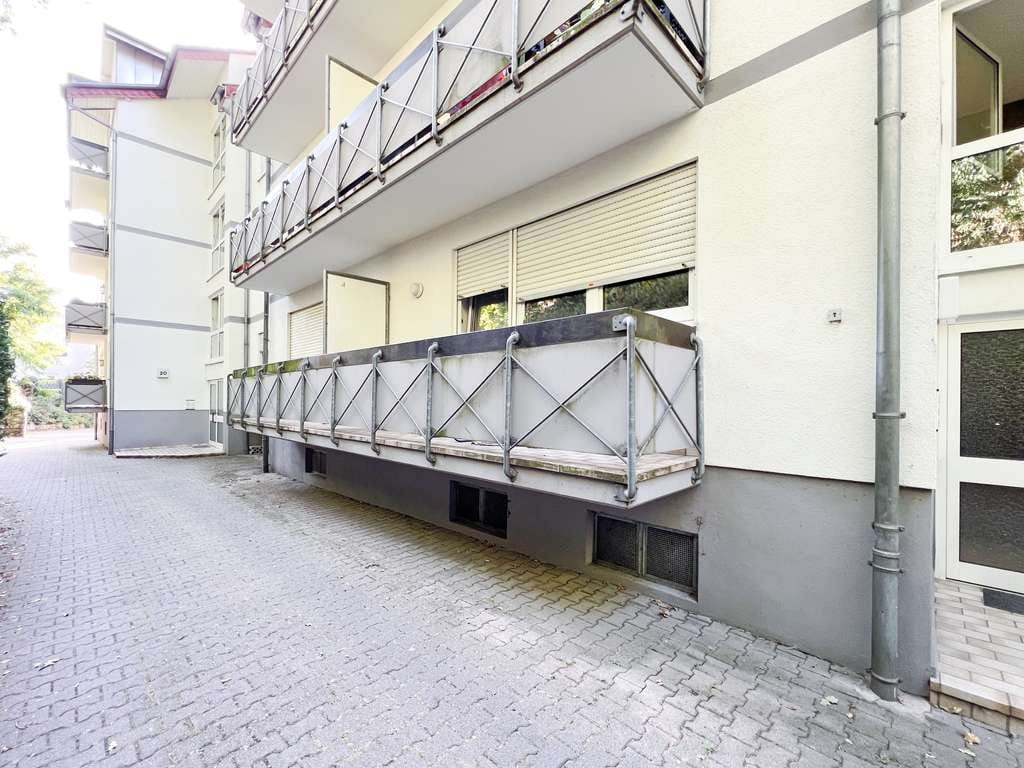 Immobilie in Leimen - Gemütliche, kleine renovierte 1-Zi-Whg. im EG mit Balkon u. Garage in Leimen für den Kapitalanleger - Bild 2