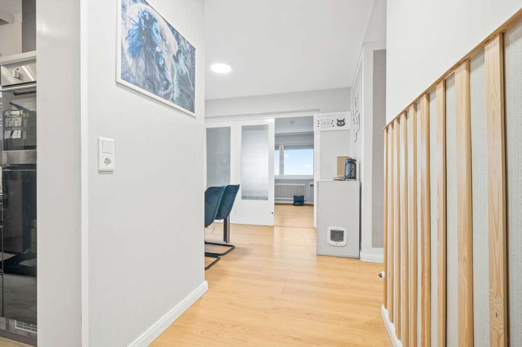 Immobilie in Rendsburg - Attraktive 4 Zimmer ETW mit sonnigem Balkon, Weitblick und Aufzug - Bild 2
