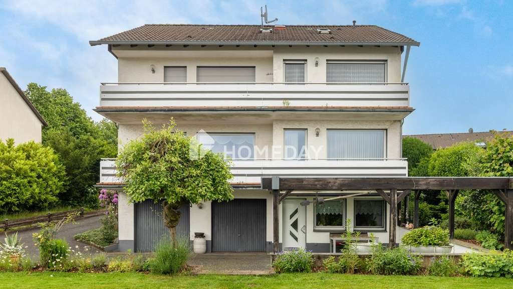 Immobilie in Schalksmühle - Vielseitiges Mehrfamilienhaus mit 3 WEs, großzügigem Garten und attraktiven Nutzungsmöglichkeiten - Bild 2