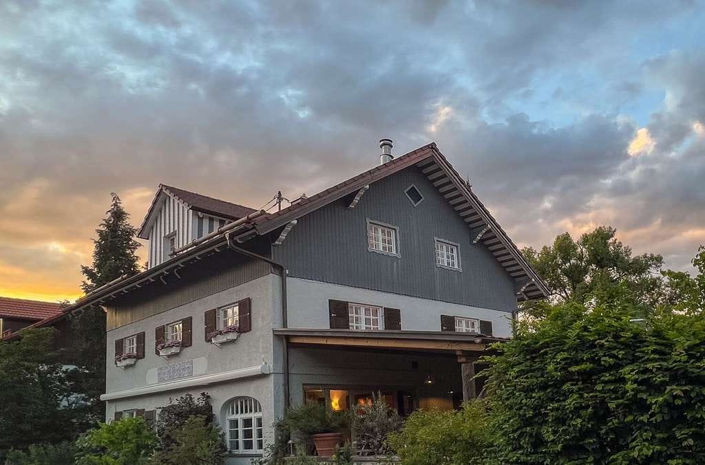 Immobilie in Utting am Ammersee - Historische Villa im neuen Glanz – Zwei Einheiten, eine besondere Gelegenheit - Bild 2