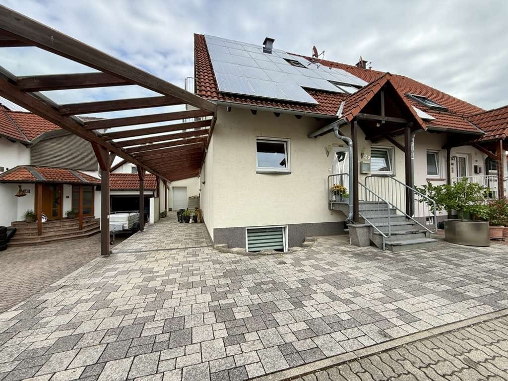 Immobilie in Rülzheim - Gepflegte Doppelhaushälfte mit viel Platz in Rülzheim - Bild 1