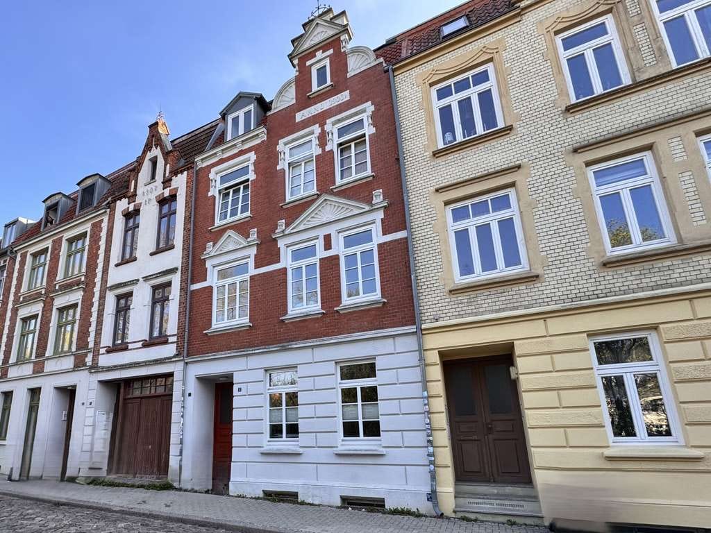 Immobilie in Wismar - Vermietete Altstadtwohnung in Wismar zu verkaufen! - Bild 0