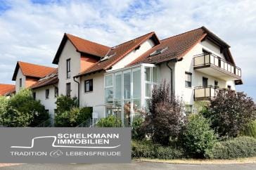 Immobilie in Nessetal - Große Dachgeschosswohnung mit Balkon und perfektem Blick ins Grüne - Bild 0