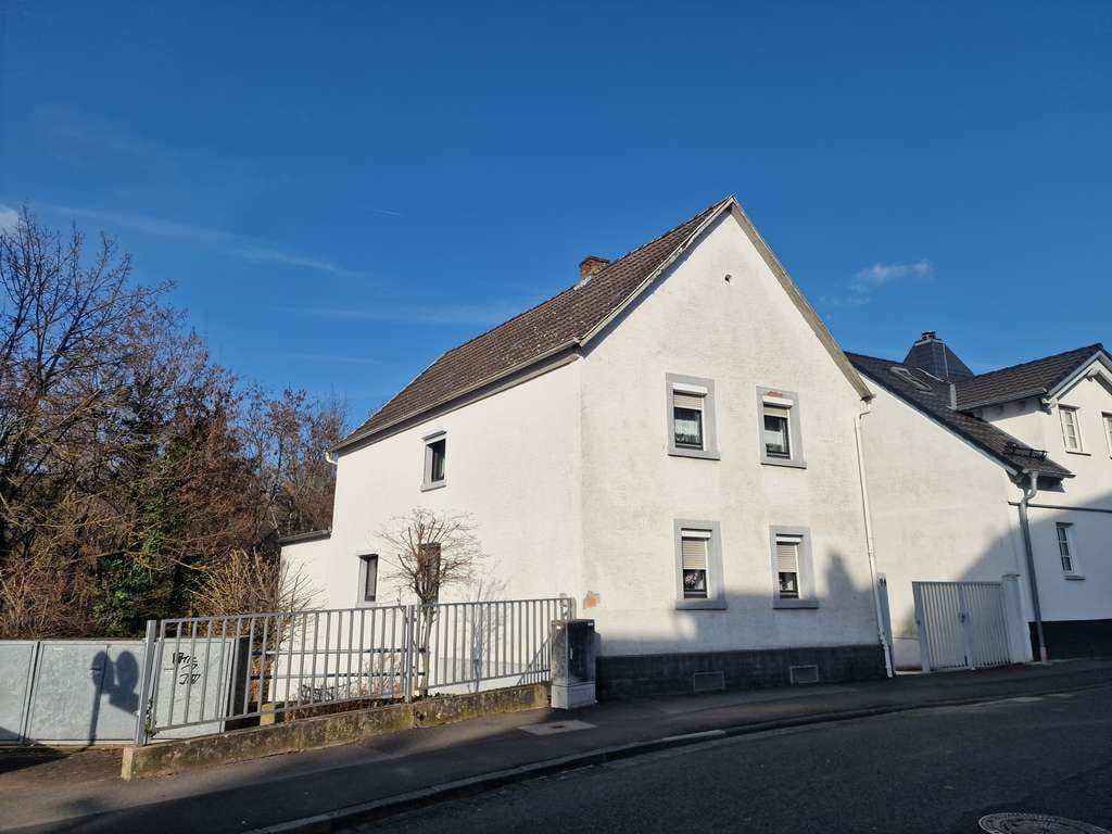 Immobilie in Aschaffenburg - Zweifamilienhaus/  EFH mit ELW - Bild 0