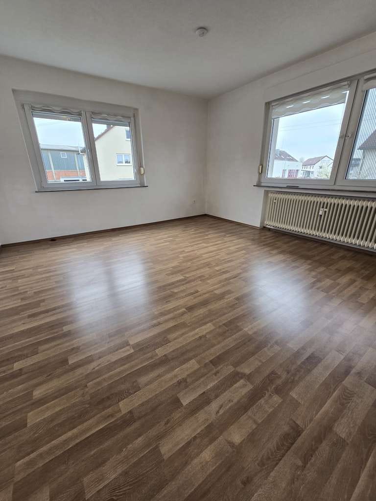 Immobilie in Ehningen - Lichtdurchflutete 3,5-Zimmer-Wohnung in ruhiger Lage von Ehningen – mit Balkon & Garage zu Verkaufen - Bild 4