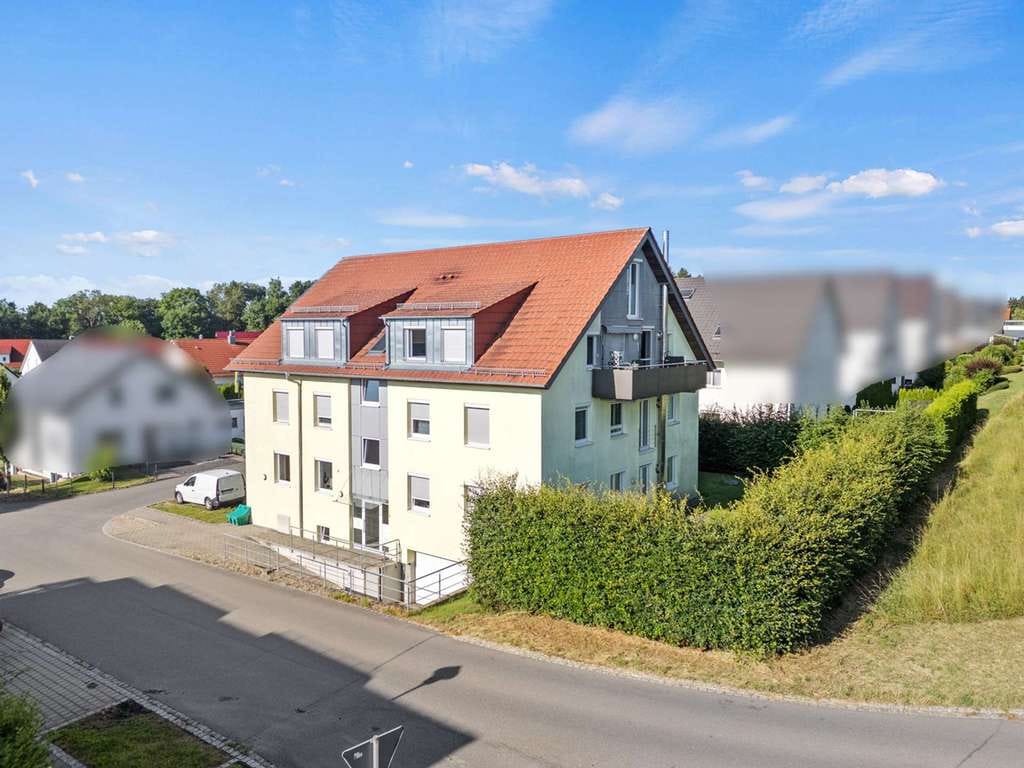 Immobilie in Warthausen - Sofort verfügbar! 3,5-Zimmer-Eigentumswohnung in gefragter Lage von Warthausen - Bild 0