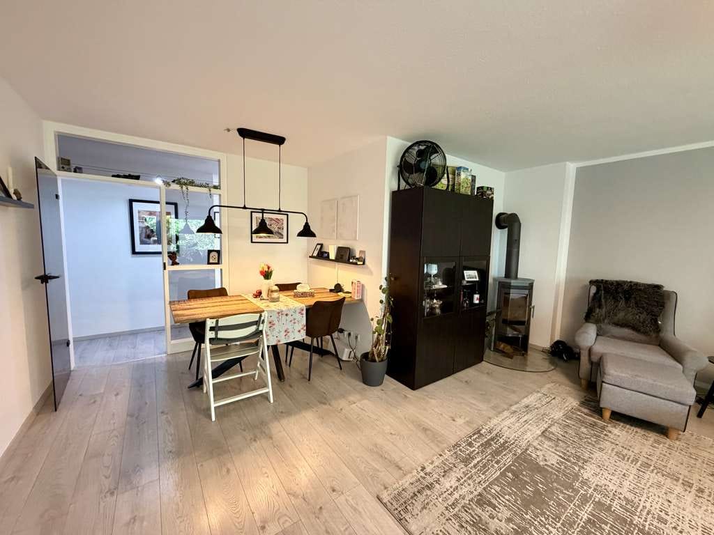 Immobilie in Leichlingen - Moderne Erdgeschosswohnung mitten in Witzhelden mit Fernblick, Kamin und Gartennutzung - Bild 2