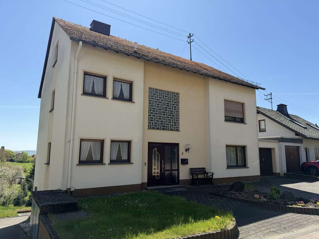 Immobilie in Nörtershausen - Großzügiges Einfamilienhaus mit ELW in ruhiger Lage von Nörtershausen – viel Platz, viel Potenzial - Bild 0