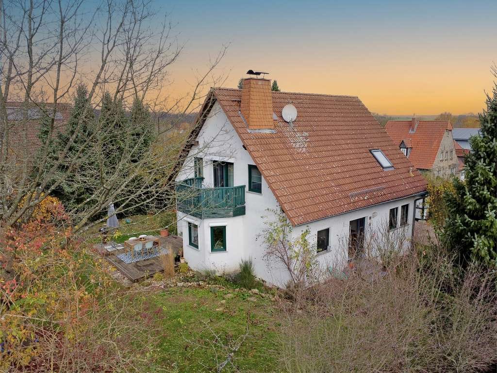Immobilie in Herleshausen - Charmantes Landhausambiente mit Sauna und großzügigem Garten in idyllischer Lage - Bild 1