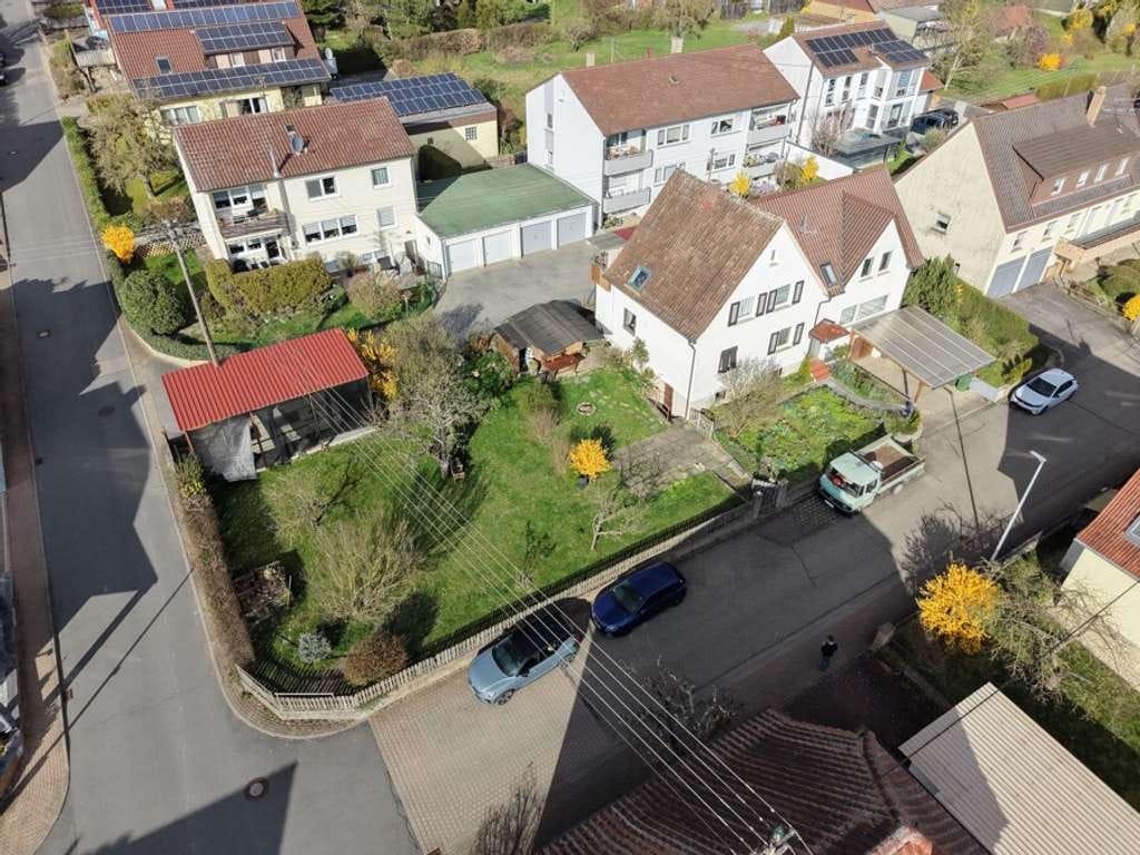 Immobilie in Illingen - Käuferprovisionsfrei! – drei Wohnbereiche, 780 m² Grundstück und viel Raum für Familien in Illingen - Bild 2