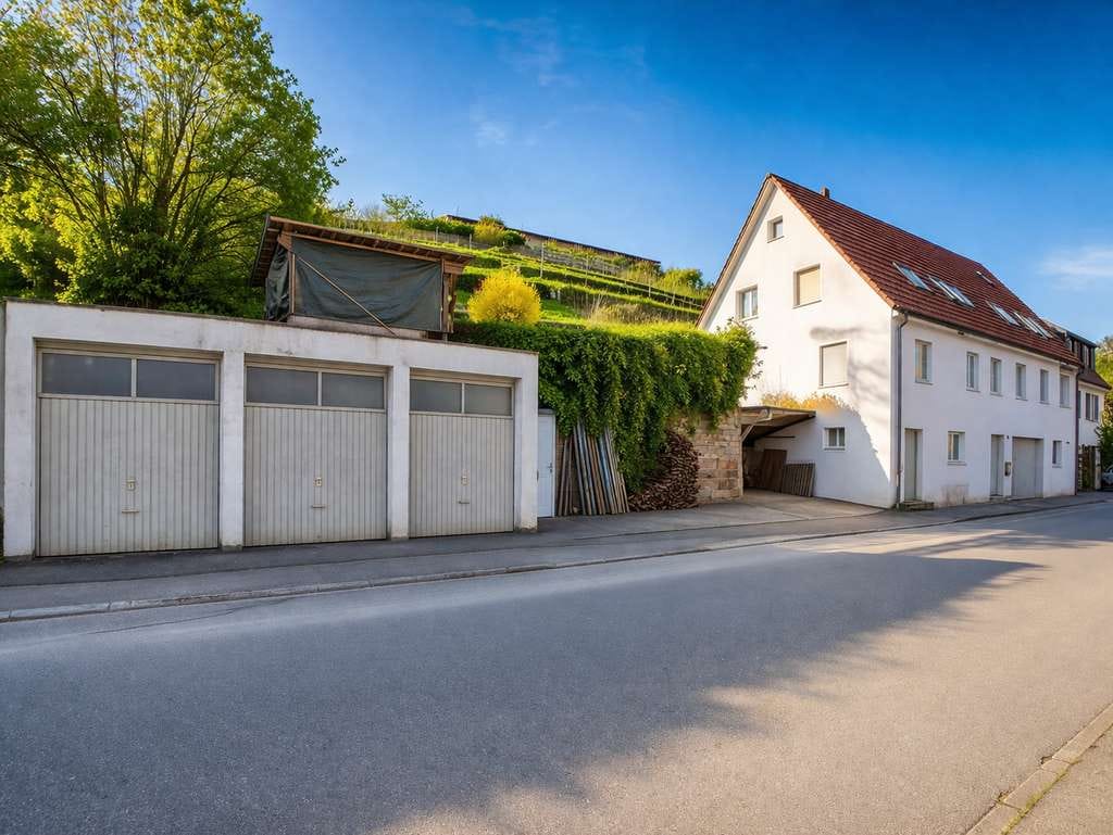 Immobilie in Hessigheim - Mehrfamilienhaus mit Entwicklungspotenzial in Hessigheim – 1.407 m² Grundstück & Weinbergblick - Bild 3