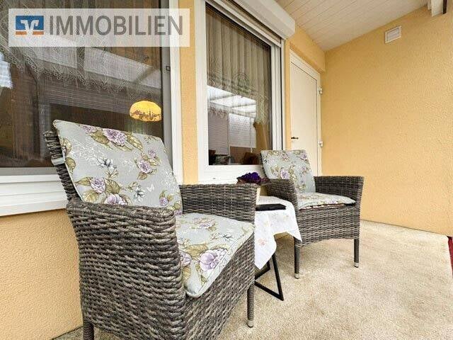 Immobilie in Lippersdorf-Erdmannsdorf - Schöner gepflegter Garten mit kleinem Einfamilienhaus - Hier kann Ihr Urlaub beginnen - Bild 2