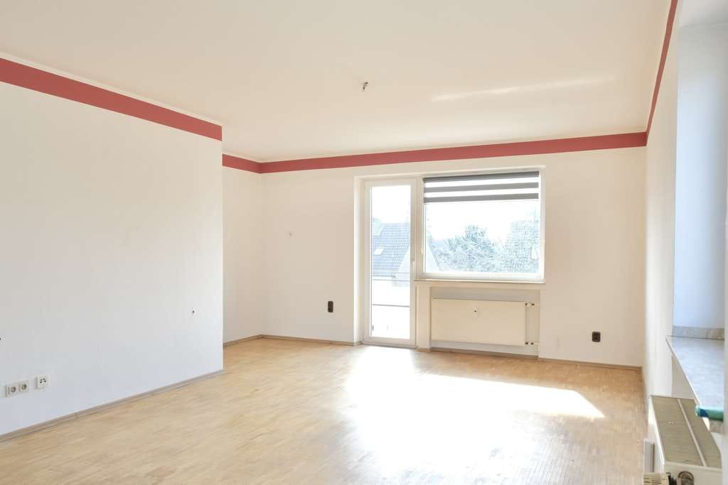 Immobilie in Neuss - Charmantes 1-Zimmer-Apartment mit Balkon in gepflegtem Mehrfamilienhaus - Bild 1