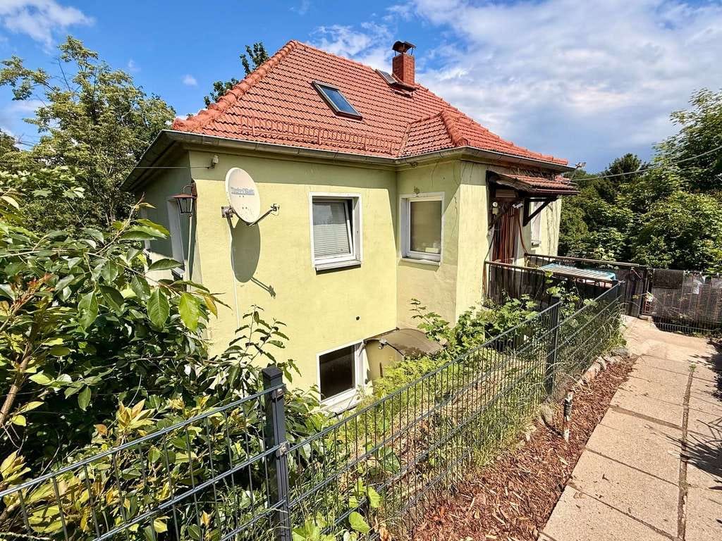 Immobilie in Moritzburg - Zweifamilienhaus mit ausbaufähigem Dachgeschoss in Moritzburg OT Boxdorf - Bild 1