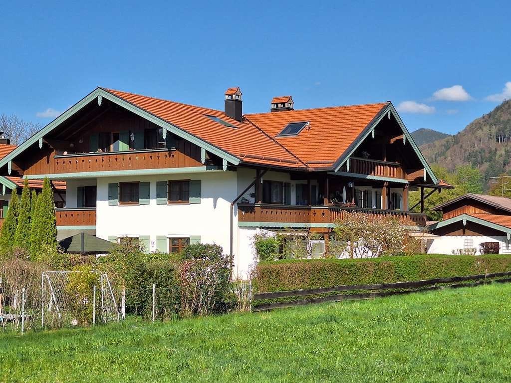 Immobilie in Marquartstein - Hübsches Maisonette-Appartement mit teilw. überdachter Südterrasse - Bild 0
