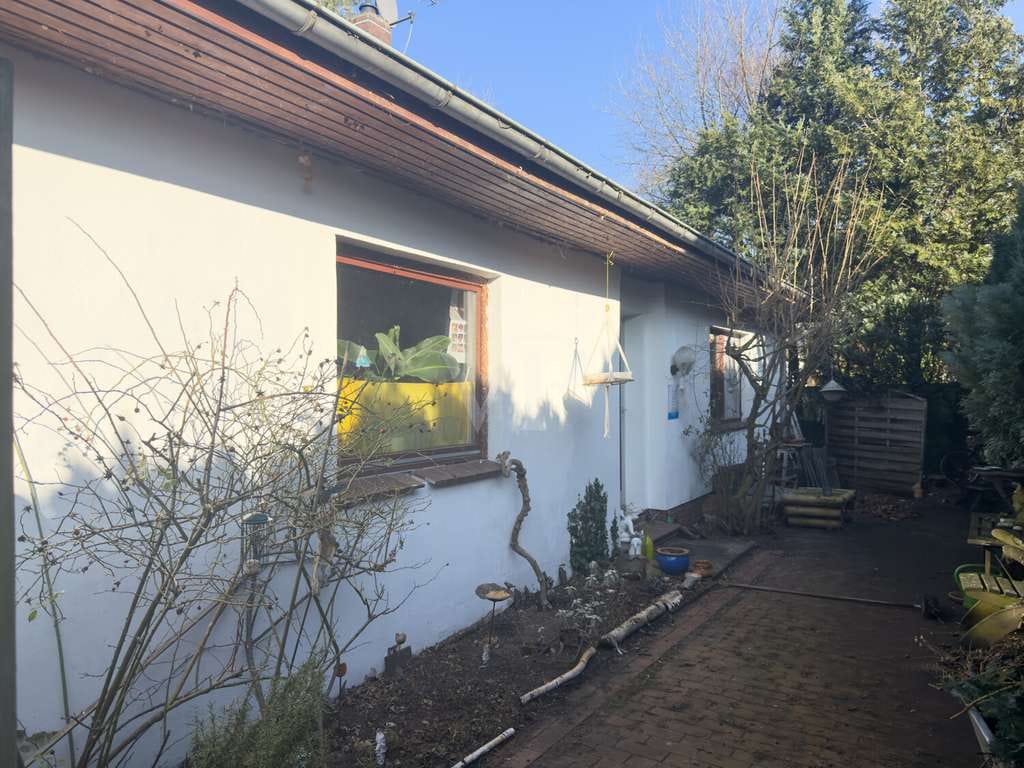 Immobilie in Wardenburg - Großzügiger Bungalow mit zwei Wohneinheiten direkt am See - Bild 4