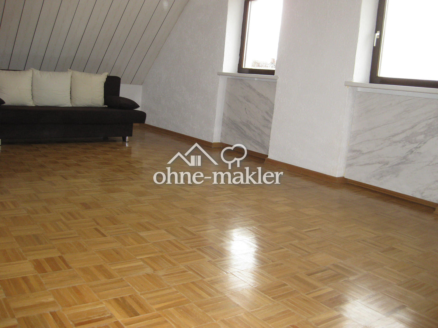 Immobilie in Saal a.d.Donau - Charmante 1-Zimmer-Dachgeschosswohnung in Saal (42 m²) Rendite 6,05% - Bild 2