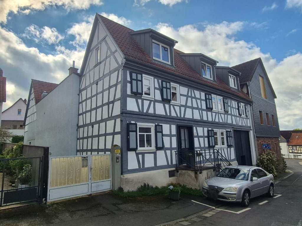 Immobilie in Schöneck - Historisches Kulturdenkmal mit Scheune und traumhaftem Innenhof in Schöneck - Bild 0
