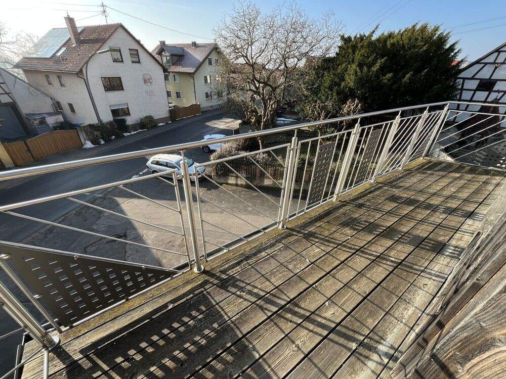 Immobilie in Stadtlauringen - Ein Ort mit Raum für Ideen: Großes Wohnhaus mit Nebengebäuden in naturnaher Lage - 97488 Birnfeld - Bild 2