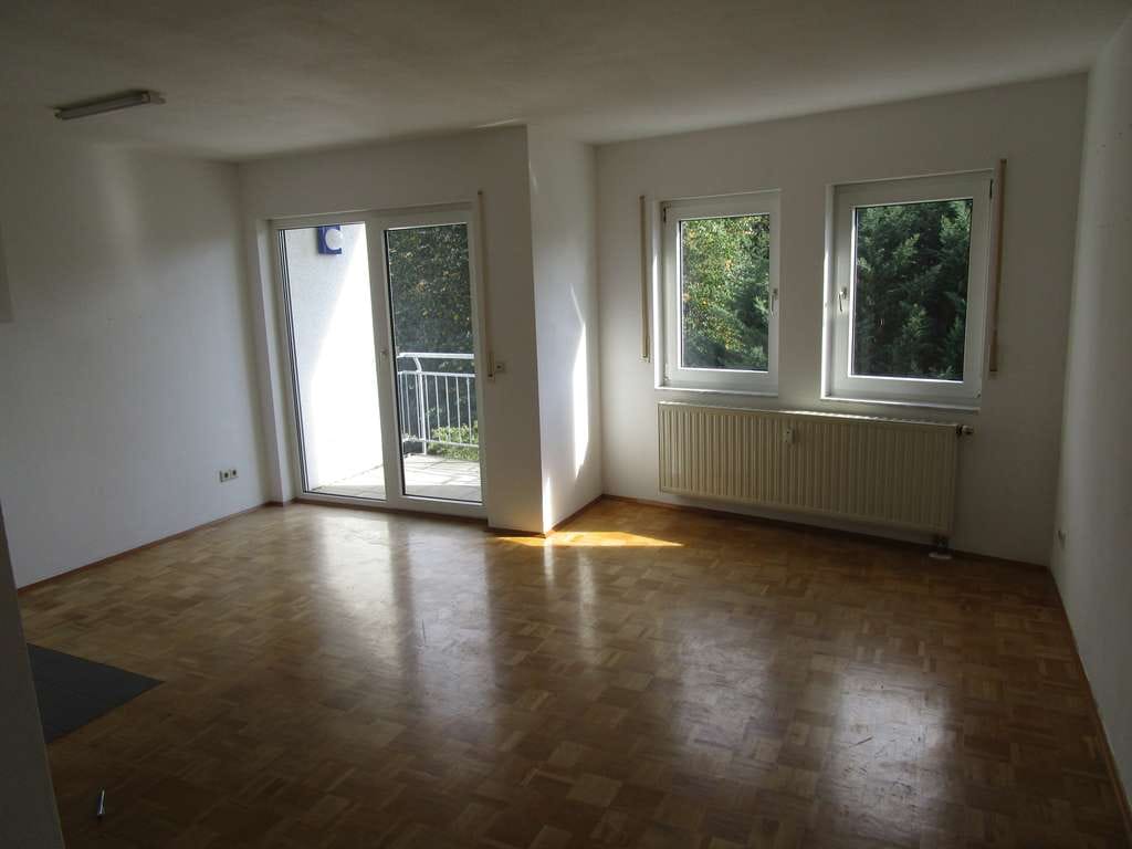 Immobilie in Lauffen am Neckar - 1 1/2-Zimmer-Eigentumswohnung im 1. OG eines Mehrfamilienhauses in Lauffen - Bild 1