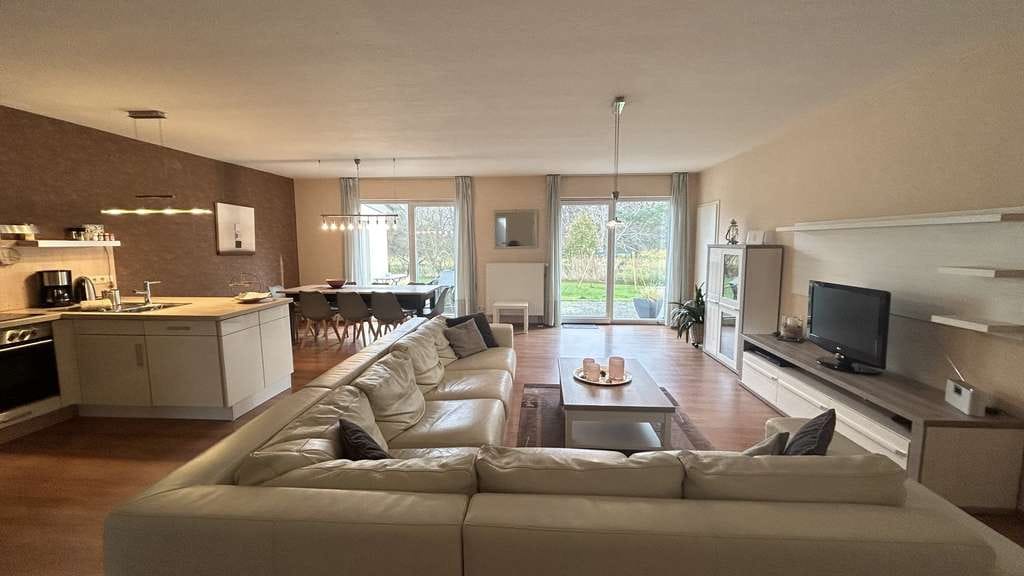 Immobilie in Bastorf - Bungalow mit Indoor-Pool & Sauna - Bild 2