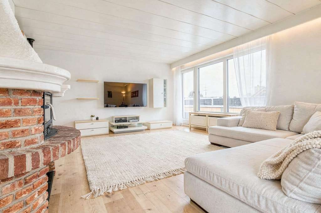 Immobilie in Wolfratshausen - Sonniges Penthouse über den Dächern von Wolfratshausen – mit ca. 70 m² Dachterrasse - Bild 1