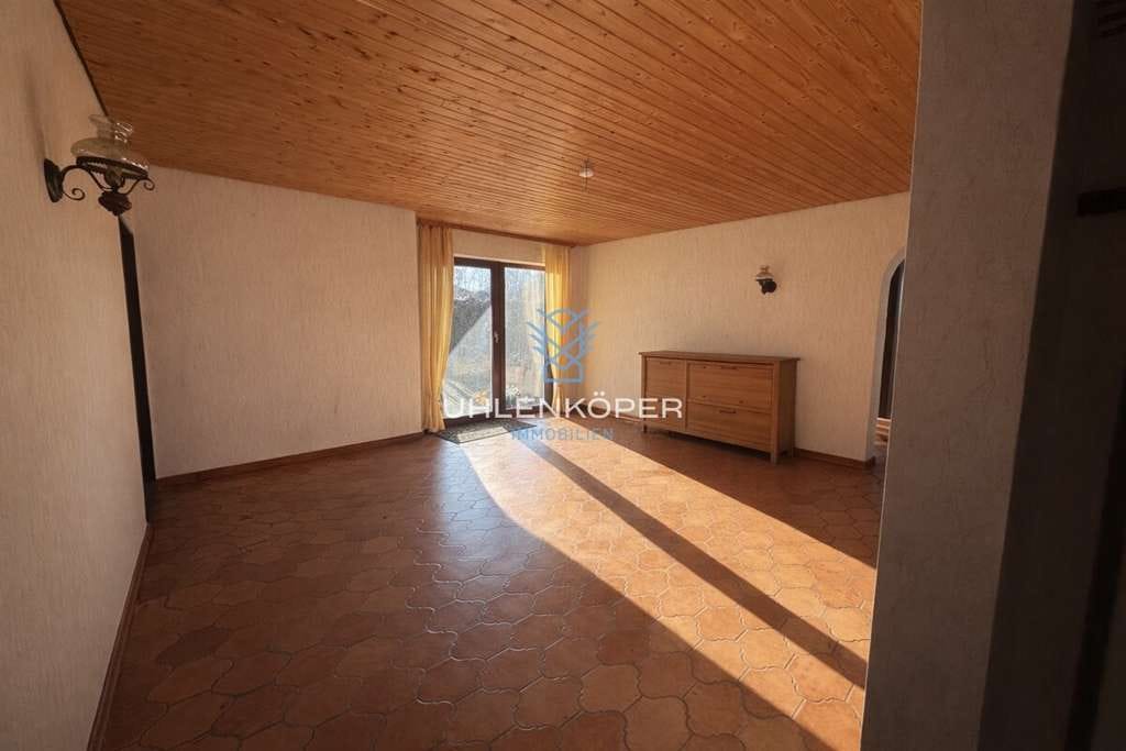 Immobilie in Wriedel - Viel Raum, viele Möglichkeiten – Einfamilienhaus mit Einliegerwohnung und 2 Garagen - Bild 4