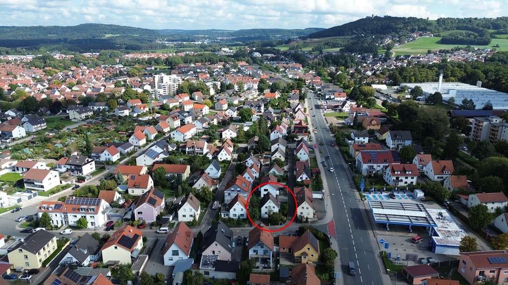 Immobilie in Neumarkt in der Oberpfalz - Stadthaus mit schönem Grundstück!
JETZT Traum vom Eigenheim verwirklichen, 
Neumarkt  - Bild 1