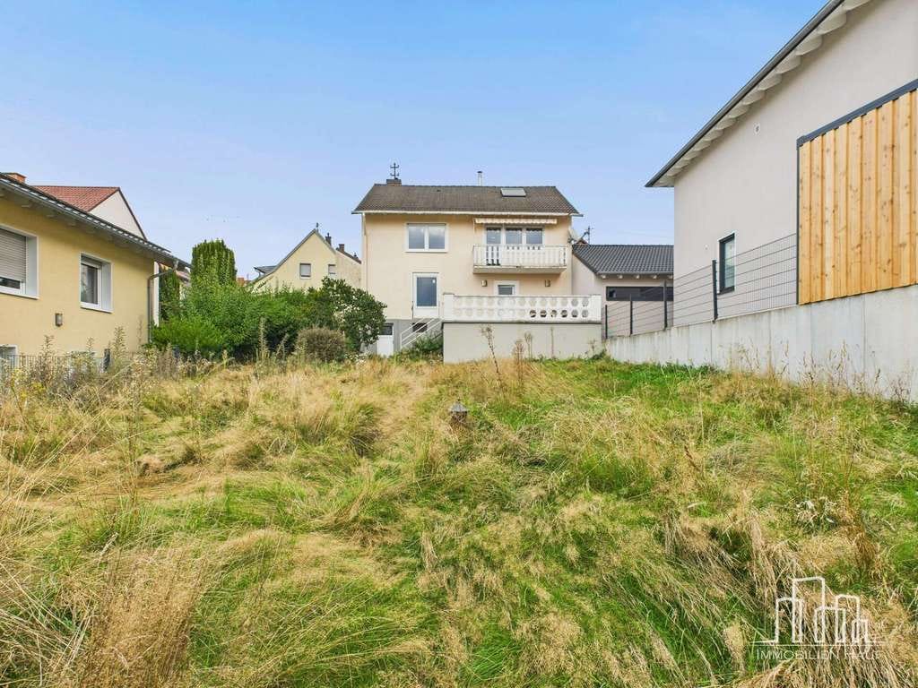 Immobilie in Schwedelbach - Einfamilienhaus mit Raum für individuelle Ideen – ideales Projekt für Handwerker - Bild 1