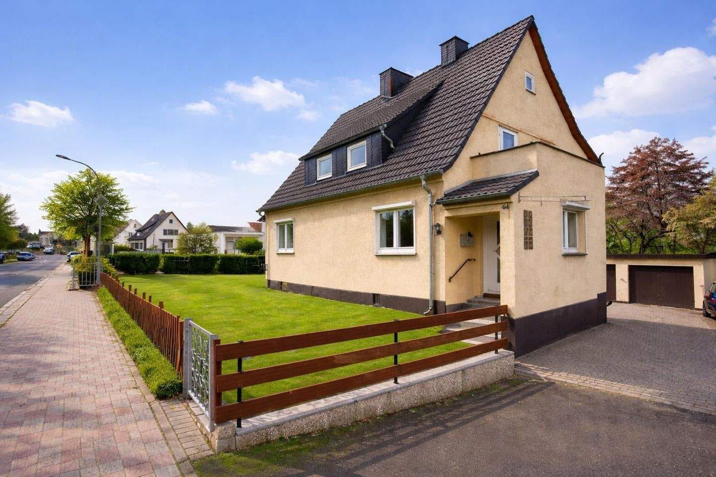 Immobilie in Niestetal - *FESTPREIS* Erdgeschoss-Wohnung in Zweifamilienhaus top Lage - Bild 0