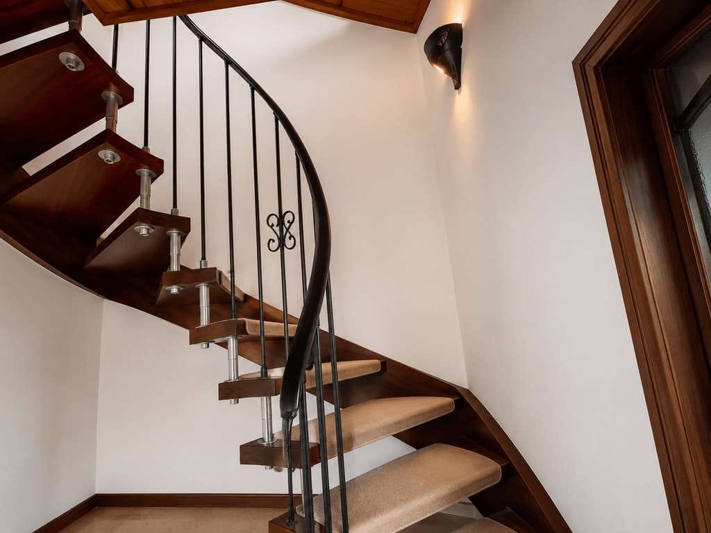 Immobilie in Friedrichsdorf - Gemütliches Zuhause mit Garten, Garage und viel Potenzial - Bild 5
