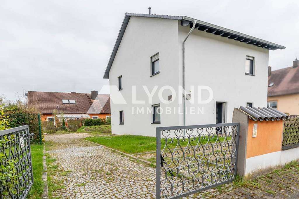 Immobilie in Uehlfeld - Neubauflair trifft Wohnkomfort – Einfamilienhaus mit Gartenidylle - Bild 0