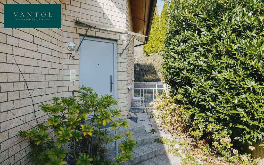 Immobilie in Au - Traumhaftes Eigenheim (DHH) mit Einliegerwohnung,Terrasse, Garten und Weitblick in begehrter Lage! - Bild 2